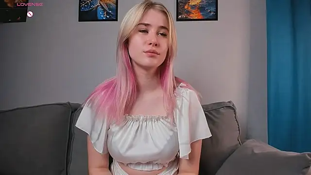 Snapshot of ivygenesis chatting on June 2026 04:49:01 AM ivygenesis online show from June 2026 04:49:01 AM