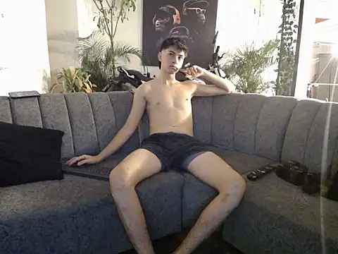 Snapshot of damiancam1 chatting on August 2026 03:43:01 AM damiancam1 online show from August 2026 03:43:01 AM