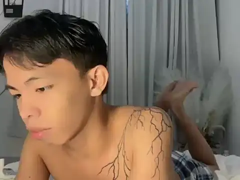 Snapshot of hottasianboy chatting on July 2026 12:01:01 PM hottasianboy online show from July 2026 12:01:01 PM