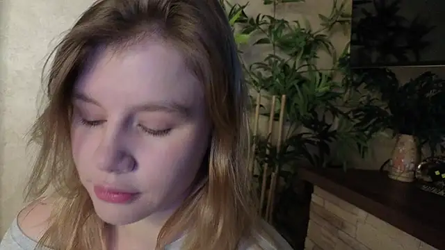 Snapshot of AureliaAngel chatting on June 2026 09:43:02 PM AureliaAngel online show from June 2026 09:43:02 PM