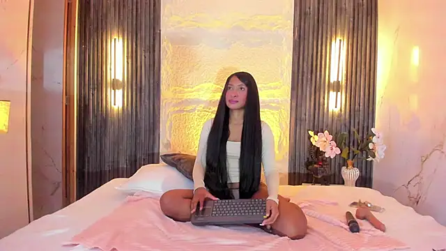 Snapshot of tifannygrey_ chatting on June 2026 06:25:02 PM tifannygrey online show from June 2026 06:25:02 PM