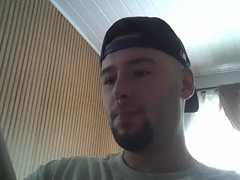 piazaocwb23 online show from April 2026 02:47:02 PM