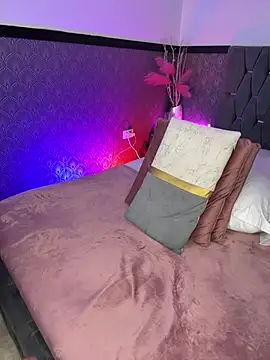 EvieBliss online show from July 2026 03:21:02 PM