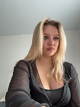 Snapshot of bettyloveu chatting on May 2026 04:08:01 AM bettyloveu online show from May 2026 04:08:01 AM