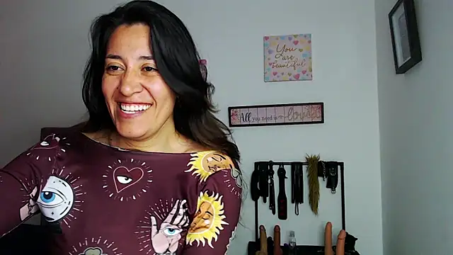 Snapshot of violeta_scott chatting on June 2026 12:50:02 PM violeta scott online show from June 2026 12:50:02 PM