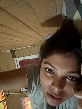 Snapshot of Snowygirl11 chatting on June 2026 05:57:02 AM Snowygirl11 online show from June 2026 05:57:02 AM