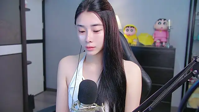 Snapshot of XiaoYuBao- chatting on June 2026 04:37:02 PM XiaoYuBao- online show from June 2026 04:37:02 PM