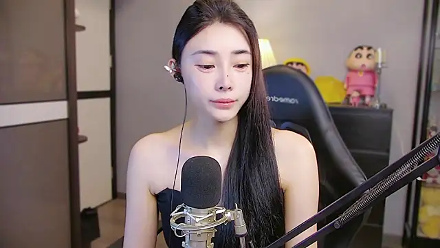 Snapshot of XiaoYuBao- chatting on June 2026 04:19:02 PM XiaoYuBao- online show from June 2026 04:19:02 PM