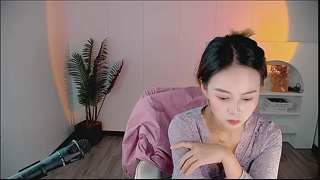 zhoulan-bb online show from April 2026 04:46:01 AM