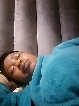 Prettylicou online show from April 2026 10:59:01 PM