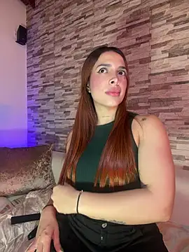Snapshot of CiaraMorettii chatting on June 2026 03:40:02 AM CiaraMorettii online show from June 2026 03:40:02 AM