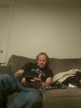 yourMasterisBored online show from April 2026 03:13:02 AM