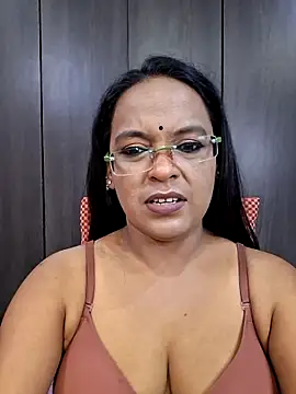 Snapshot of hornyrosy321 chatting on May 2026 06:15:02 PM hornyrosy321 online show from May 2026 06:15:02 PM