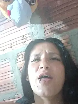 sofiamartinezx online show from April 2026 06:16:01 PM