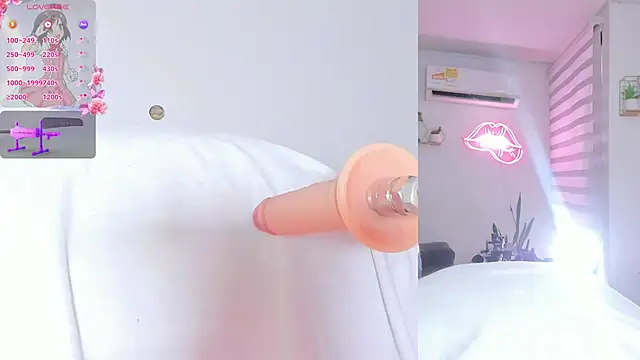 Snapshot of Bella_Donne_ chatting on June 2026 05:06:01 PM Bella Donne online show from June 2026 05:06:01 PM