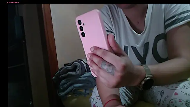 alex niki online show from March 2026 06:18:02 PM