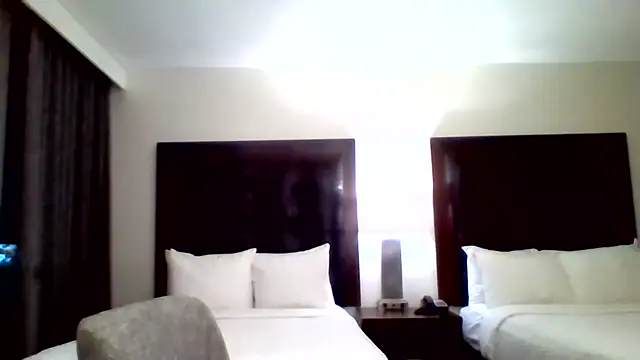 Snapshot of Ambionce chatting on May 2026 04:42:02 AM Ambionce online show from May 2026 04:42:02 AM