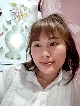 Snapshot of Lucxy-ki6 chatting on April 2026 08:18:01 AM Lucxy-ki6 online show from April 2026 08:18:01 AM