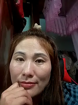 Snapshot of Lucxy-ki6 chatting on May 2026 03:48:02 AM Lucxy-ki6 online show from May 2026 03:48:02 AM
