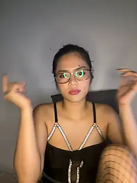 Snapshot of Kiee_19 chatting on May 2026 03:25:01 AM Kiee 19 online show from May 2026 03:25:01 AM