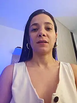 Snapshot of miaeyex chatting on April 2026 11:52:02 AM miaeyex online show from April 2026 11:52:02 AM