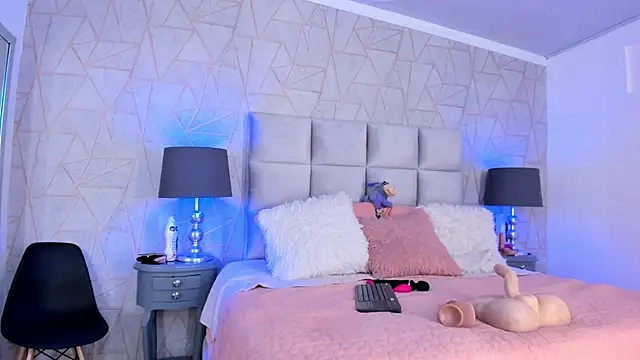 YaraBliss  online show from March 2026 08:45:01 PM