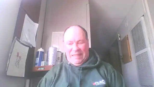 Snapshot of JayCuth chatting on March 2026 06:22:02 PM JayCuth online show from March 2026 06:22:02 PM