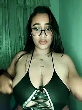 Mia skyy18 online show from April 2026 11:50:01 PM