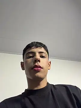 Snapshot of SebastianReed_ chatting on May 2026 03:57:02 AM SebastianReed online show from May 2026 03:57:02 AM