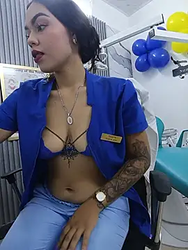 Snapshot of daniela-sexy chatting on June 2026 03:33:01 PM daniela-sexy online show from June 2026 03:33:01 PM