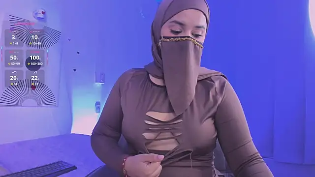 Aminaa Kaarim online show from July 2026 01:08:01 AM