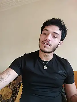 Thewildaliii0 online show from April 2026 05:32:02 PM