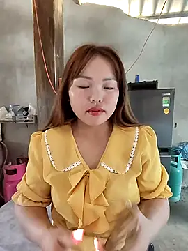 Mina xYx online show from April 2026 05:52:01 AM