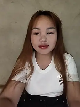 Mina xYx online show from May 2026 04:37:01 PM