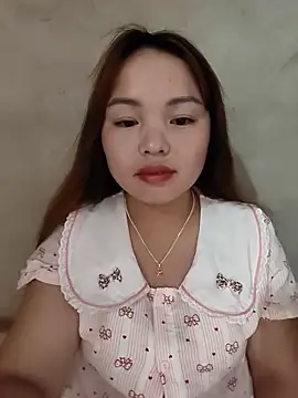 Mina xYx online show from June 2026 03:47:01 PM