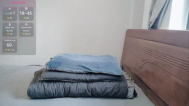 oblakitty  online show from May 2026 12:38:02 AM