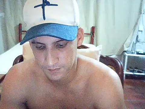 Snapshot of vortexX2565 chatting on June 2026 01:39:01 AM vortexX2565 online show from June 2026 01:39:01 AM