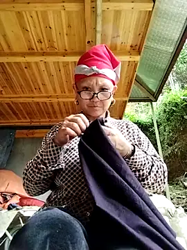 Snapshot of mayxmayxx chatting on March 2026 05:23:01 AM mayxmayxx online show from March 2026 05:23:01 AM