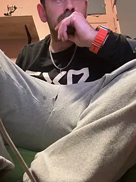 chris90baby online show from April 2026 09:51:02 AM