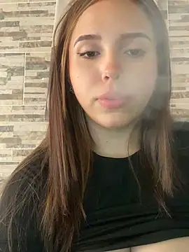 Snapshot of lunacandy_0 chatting on April 2026 09:04:02 PM lunacandy 0 online show from April 2026 09:04:02 PM