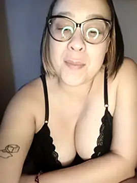Snapshot of lua-bfly chatting on May 2026 10:51:01 PM lua-bfly online show from May 2026 10:51:01 PM
