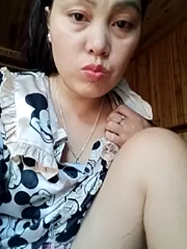 Snapshot of Abi-ni chatting on May 2026 10:11:02 AM Abi-ni online show from May 2026 10:11:02 AM