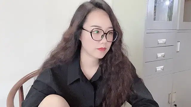 Snapshot of Yueyue-788 chatting on April 2026 06:02:02 AM Yueyue-788 online show from April 2026 06:02:02 AM