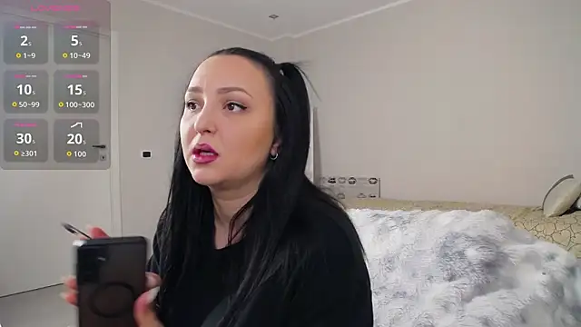 InesNova online show from May 2026 05:13:01 AM