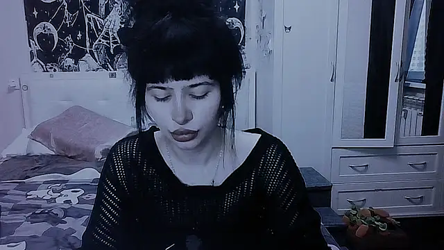 Snapshot of AllisonDeetz chatting on May 2026 05:07:01 PM AllisonDeetz online show from May 2026 05:07:01 PM