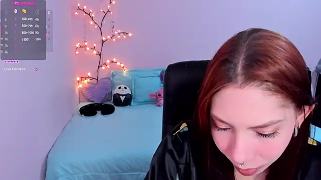 Snapshot of laurita_Olssen27 chatting on July 2026 01:09:01 PM laurita Olssen27 online show from July 2026 01:09:01 PM