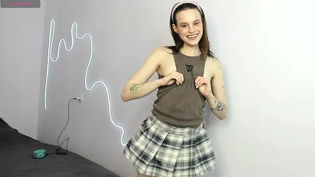 Lili pixxie  online show from April 2026 12:55:01 PM