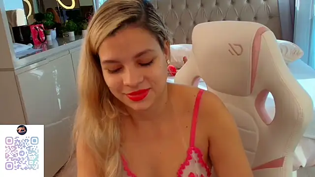 Snapshot of Florence_Ford chatting on June 2026 11:12:02 AM Florence Ford online show from June 2026 11:12:02 AM