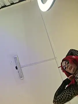 Scarlet Evanss  online show from June 2026 08:03:01 PM