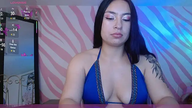 Snapshot of Scarlet_queen4 chatting on May 2026 02:01:02 PM Scarlet queen4 online show from May 2026 02:01:02 PM
